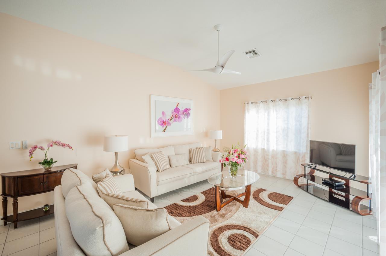 Regal Beach Club George Town Habitación foto